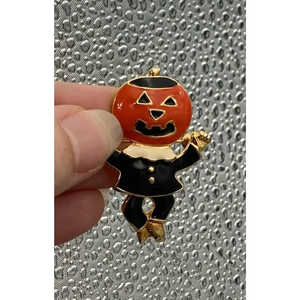 Halloween‎ Articulated Moving Legs Pumpkin Jack-o-lantern Brooch Signed SFJ
